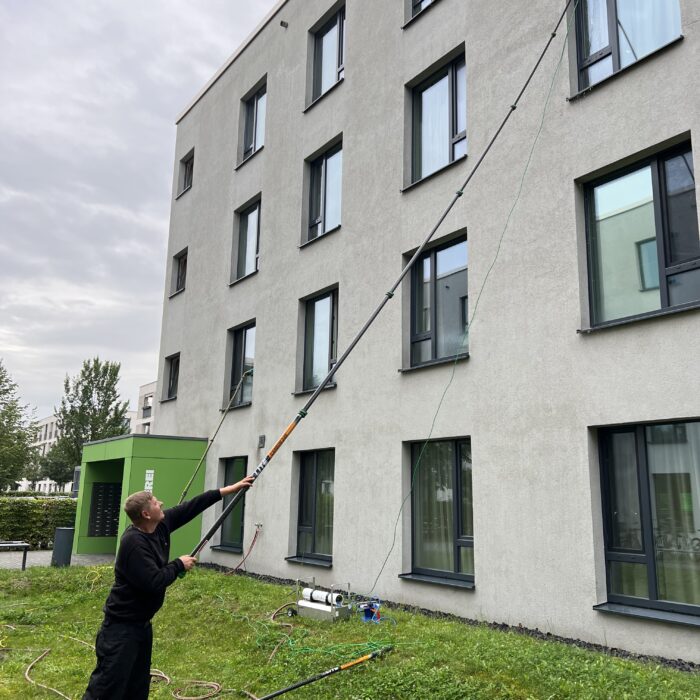 Reinigung mit Reinwasser in Berlin
